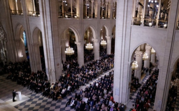 Öt és fél évvel a tűzvész után megnyílt az újjáépített párizsi Notre-Dame